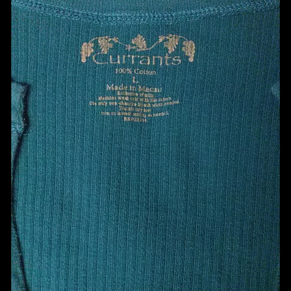 Shirts - Picture 2 of 6
